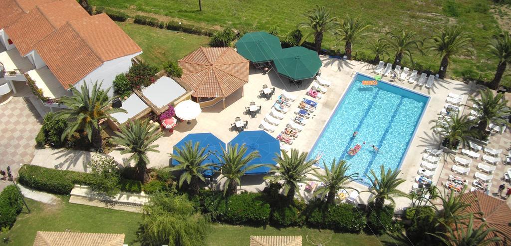 Morfeas Hotel Kávos Екстериор снимка