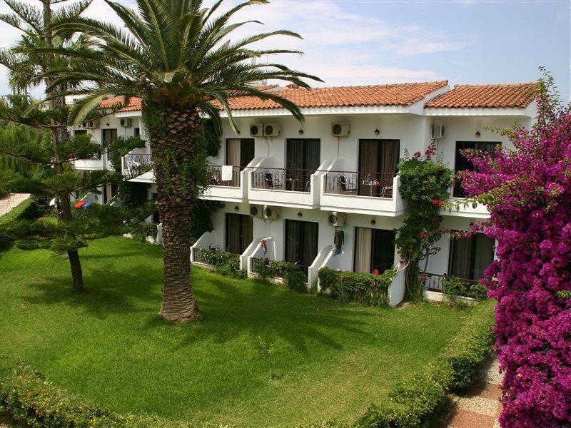Morfeas Hotel Kávos Екстериор снимка