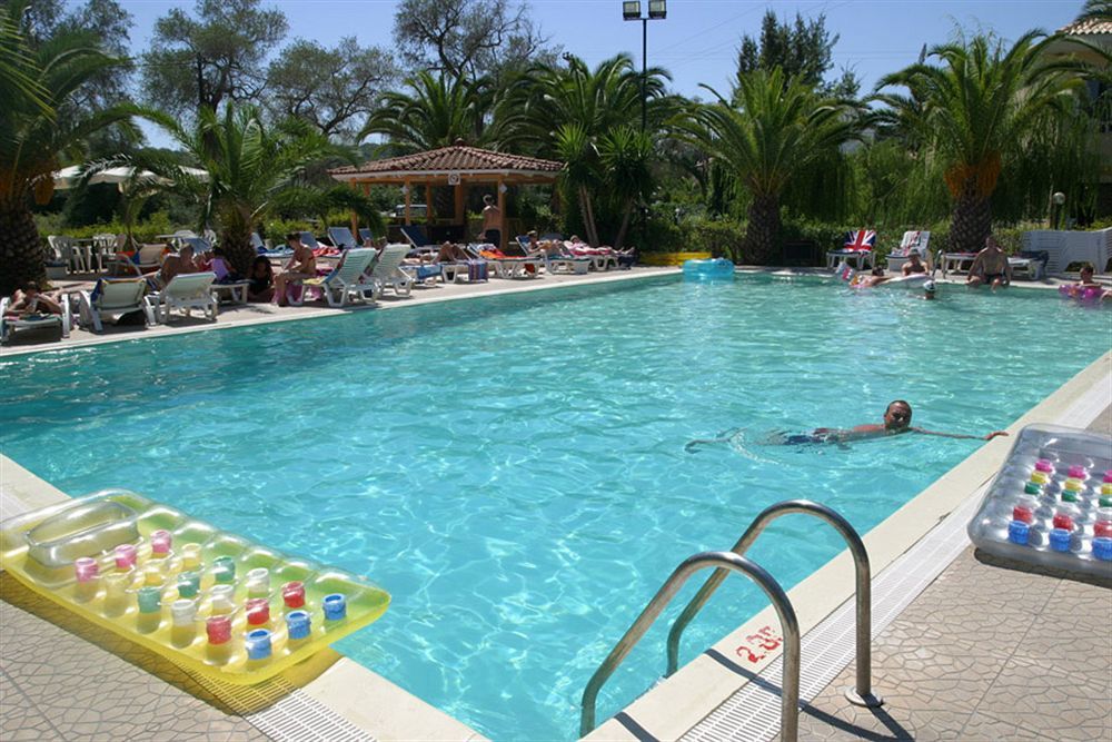 Morfeas Hotel Kávos Екстериор снимка