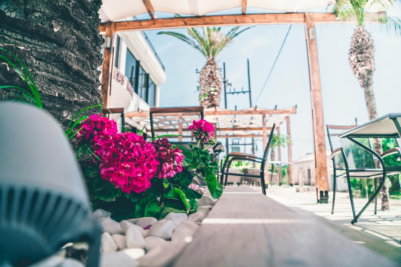Morfeas Hotel Kávos Екстериор снимка