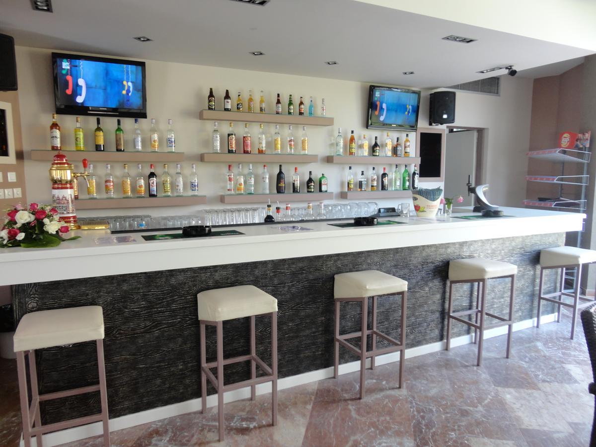 Morfeas Hotel Kávos Екстериор снимка