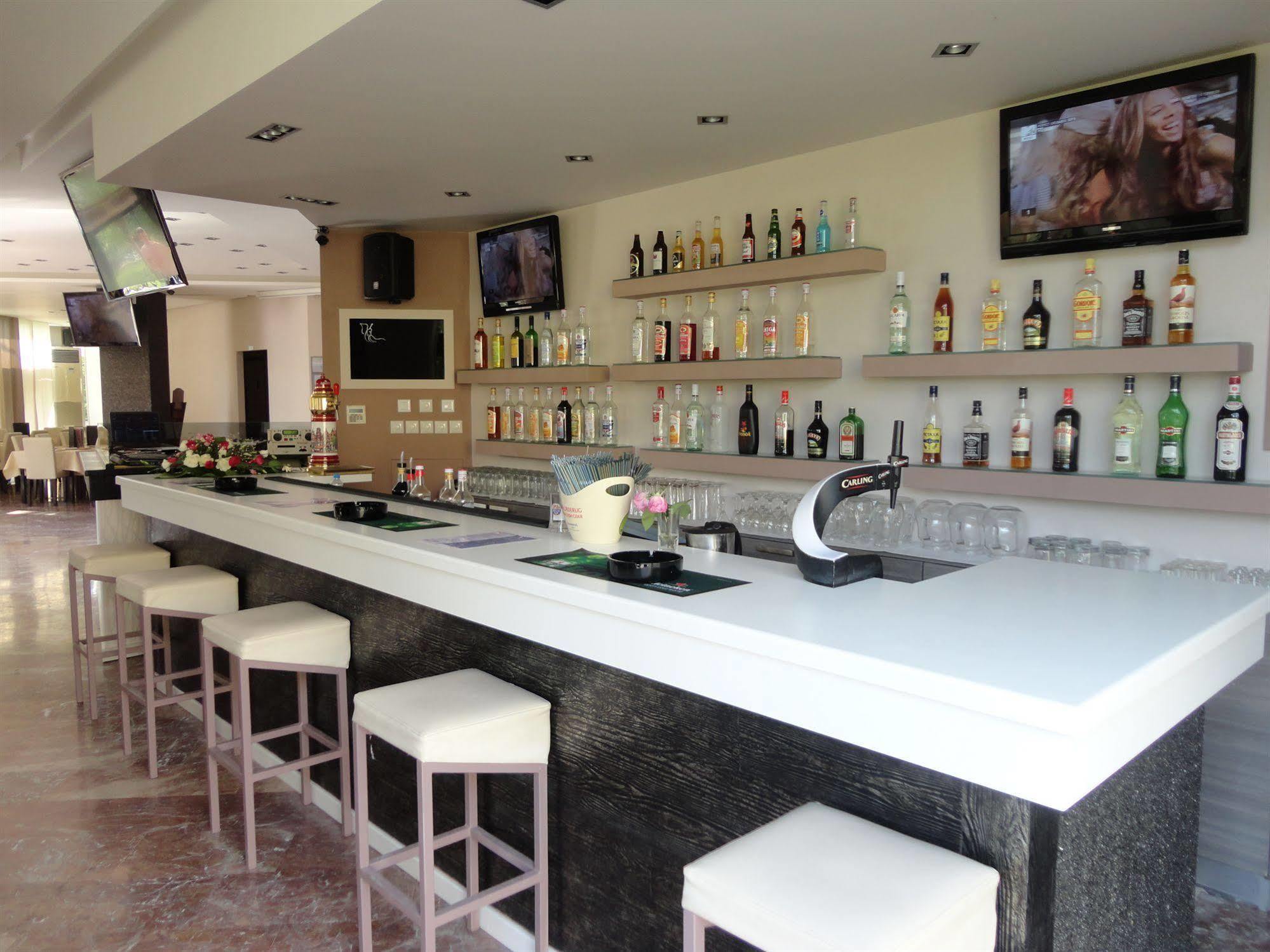 Morfeas Hotel Kávos Екстериор снимка