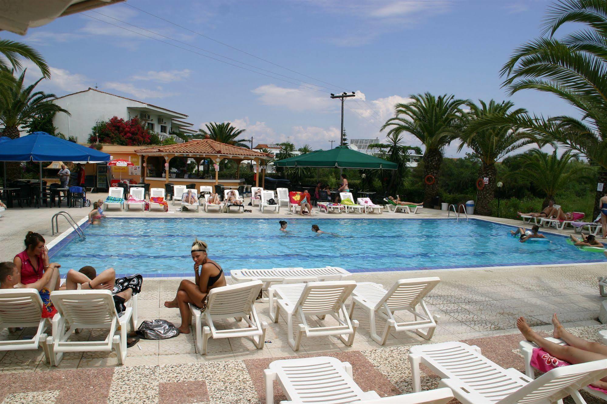 Morfeas Hotel Kávos Екстериор снимка