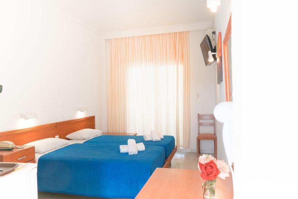 Morfeas Hotel Kávos Екстериор снимка